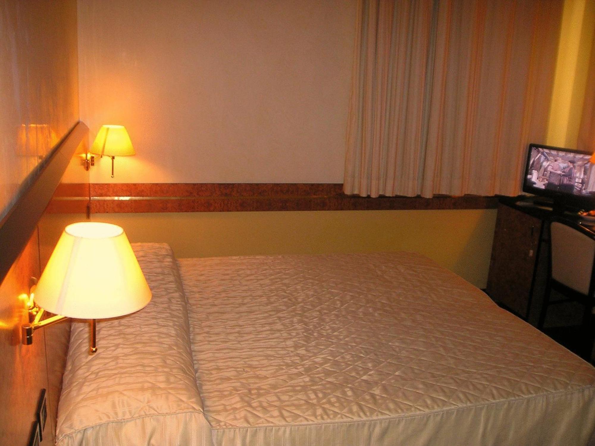 Park Hotel Villa Leon D'Oro Noventa di Piave Exterior foto